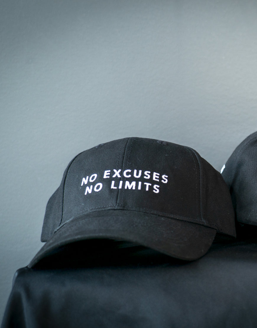 Hat NO EXCUSES, NO LIMITS Basic - Black